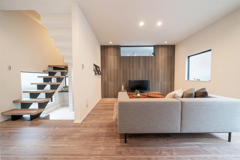 木々の美しさと家族の居心地よさにこだわった住まい